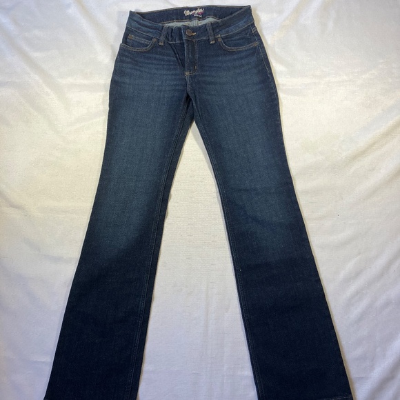 LIKE NEW! Wrangler Boot Cut Dark Wash Jeans, Women's Size 5 X 34 - Picture 6 of 9